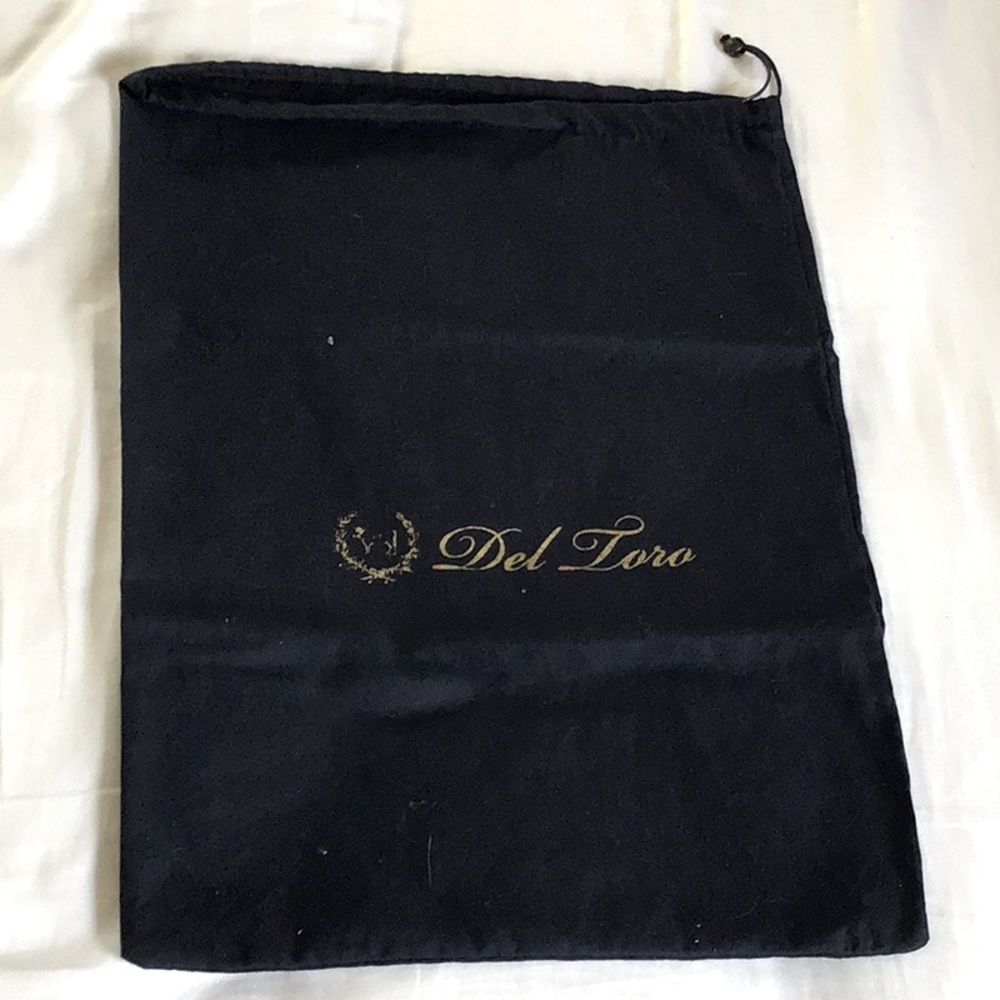 Del Toro dust bag 01